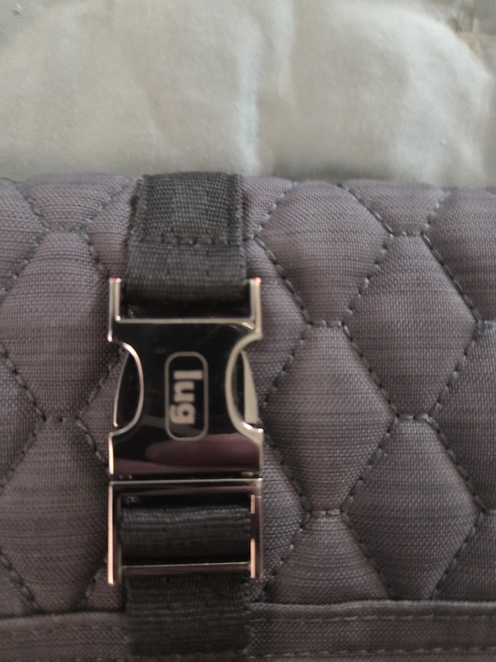 LUG Throttle Classic Quilted Wallet With Buckle Closure - Picture 8 of 16